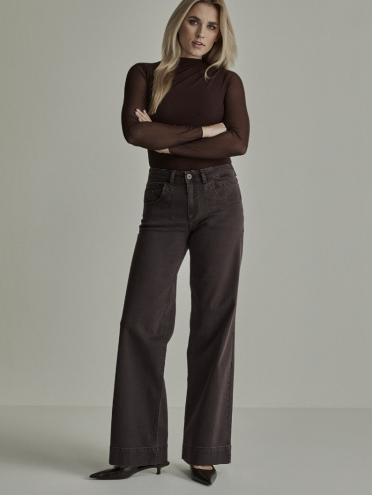 MIRA  DEEP BROWN
