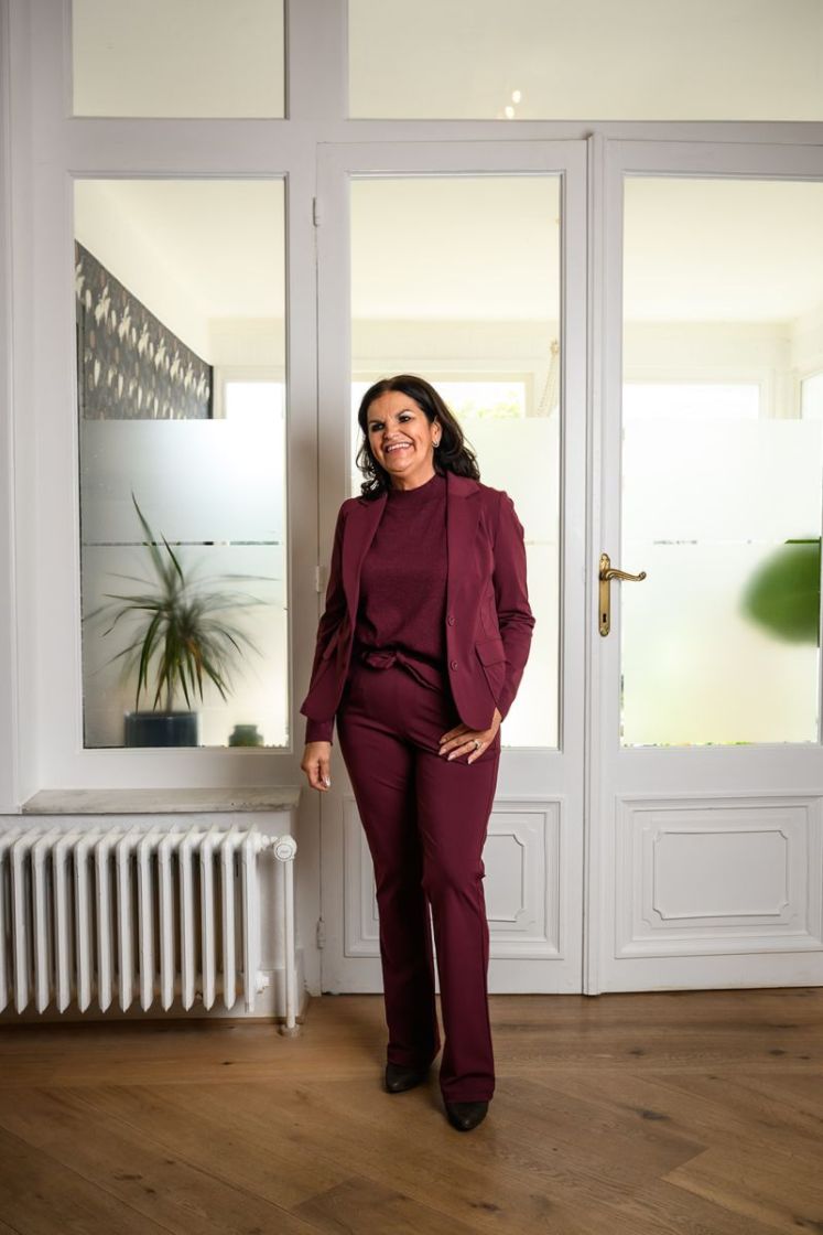 BELLE CHANTAL BORDEAUX